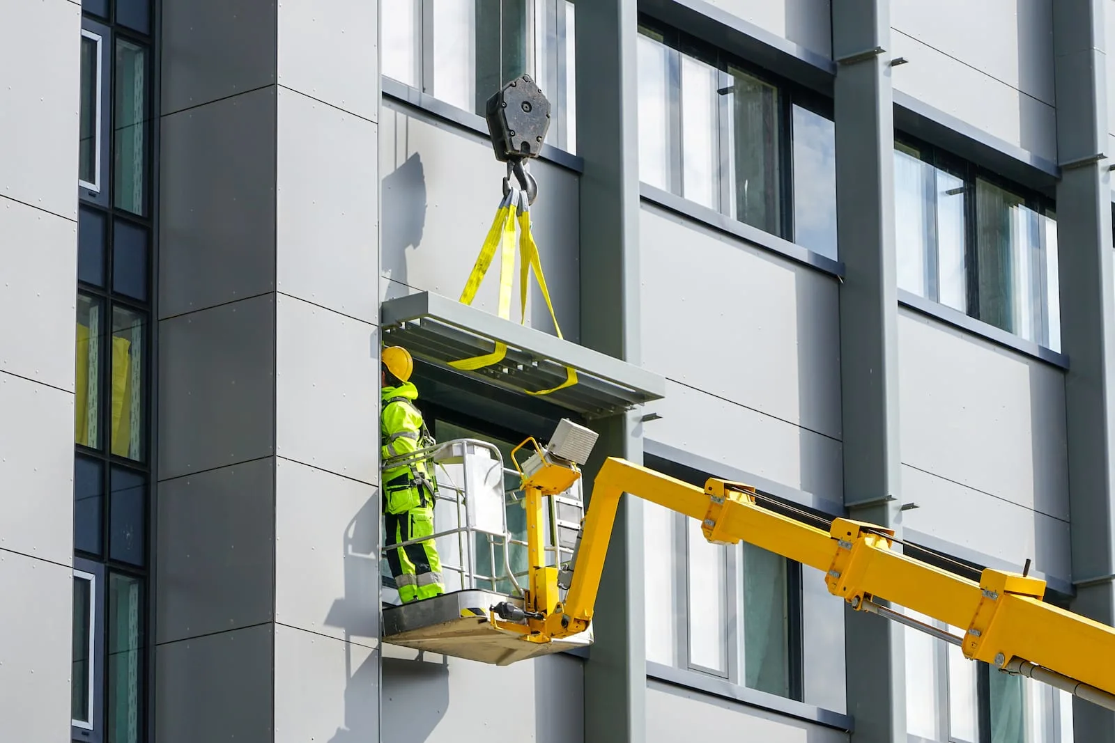 شركة اضواء الخليل لاللمنيوم